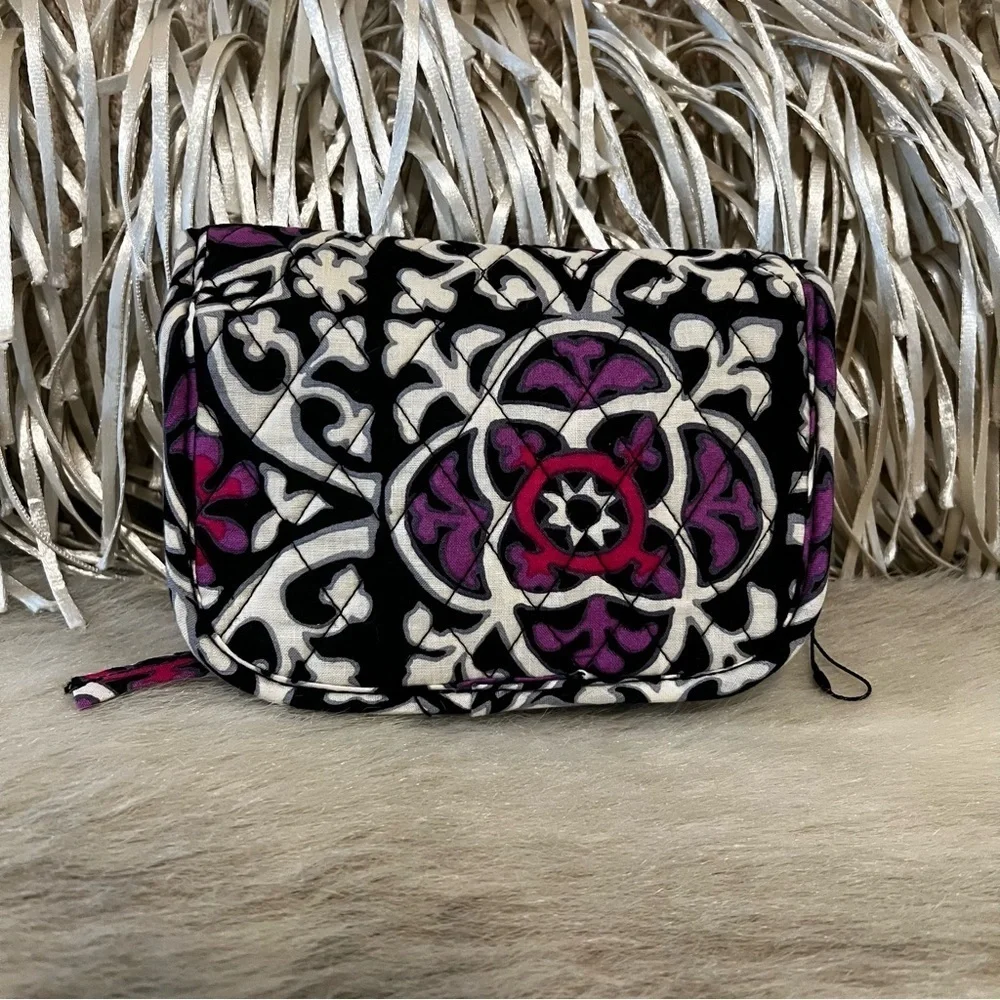VERA BRADLEY Scroll Medallion Jewlery Case Cosmetic Bag Purple Pink Black Travel